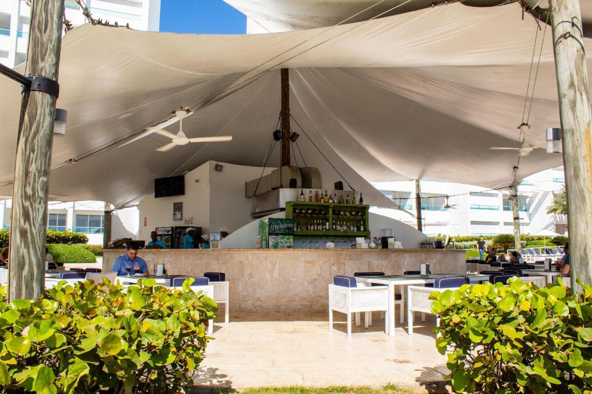 Marbella Juan Dolio Beachfront Exterior photo